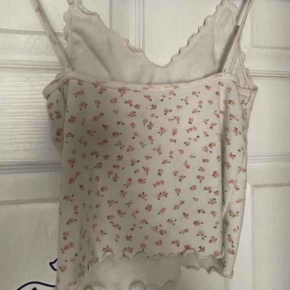 Brandy Melville floral tank - Picture 3 of 3